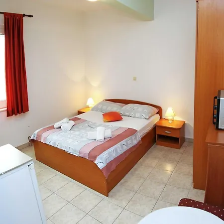 & Petra - Double - 2