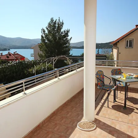 Daire & Petra - Double - 2