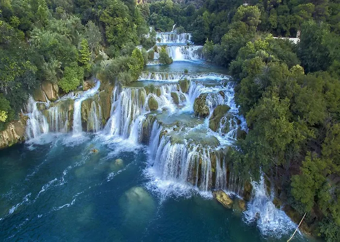 Daire & Petra - Double - 2